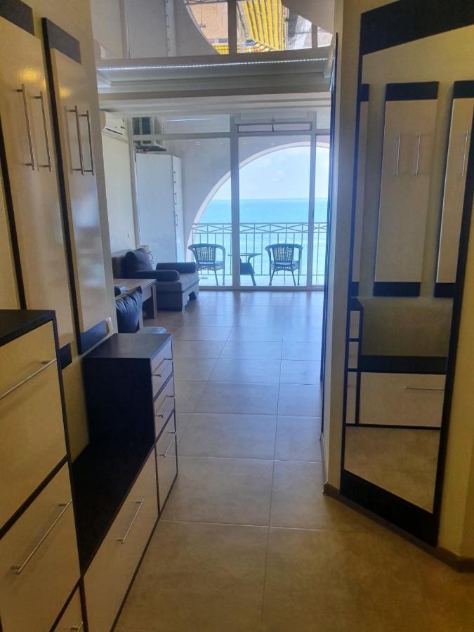 Apartment Magnolia Seaside บาทูมิ ภายนอก รูปภาพ