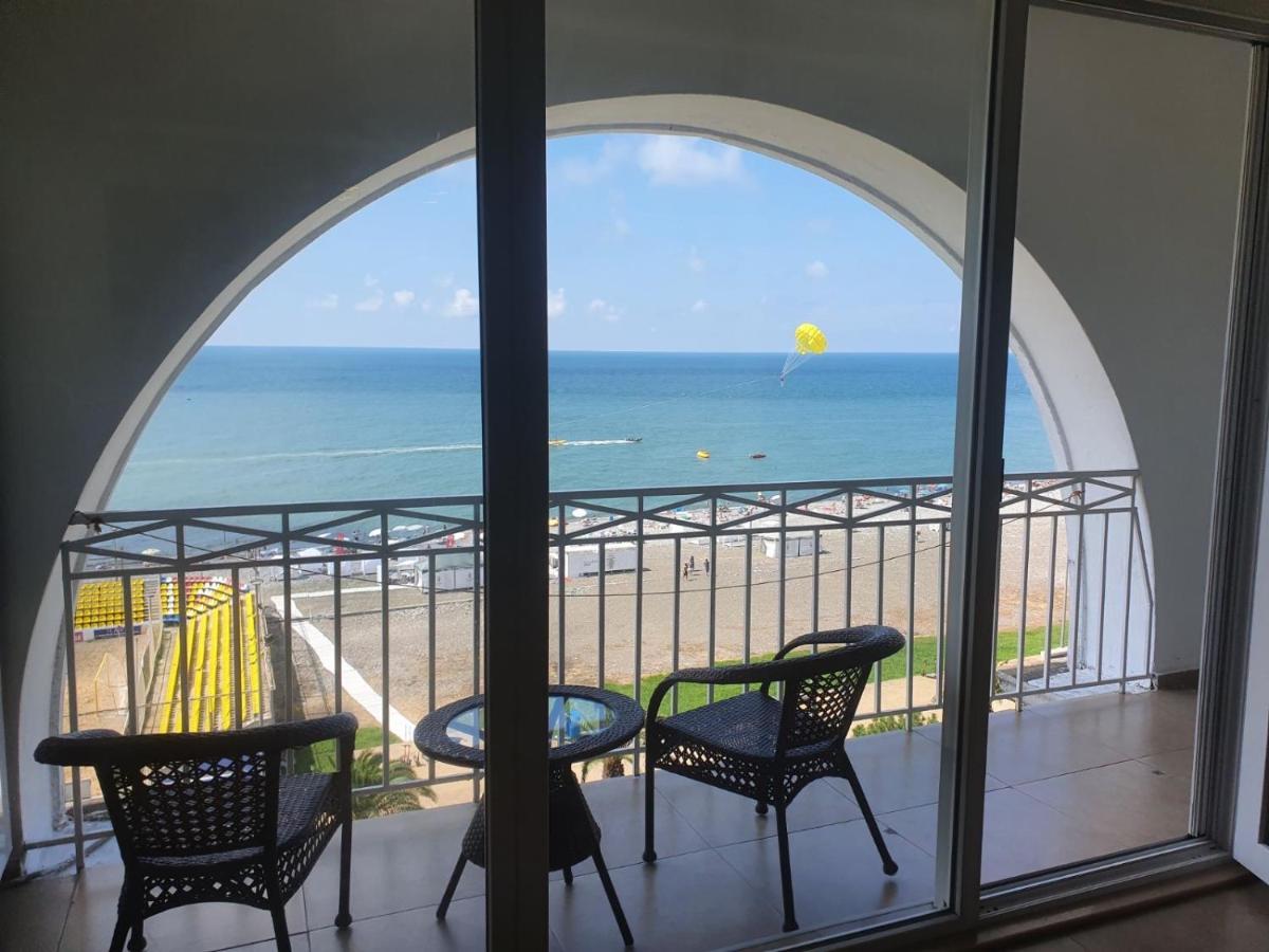 Apartment Magnolia Seaside บาทูมิ ภายนอก รูปภาพ