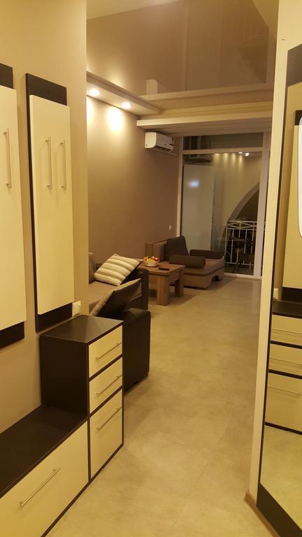 Apartment Magnolia Seaside บาทูมิ ห้อง รูปภาพ