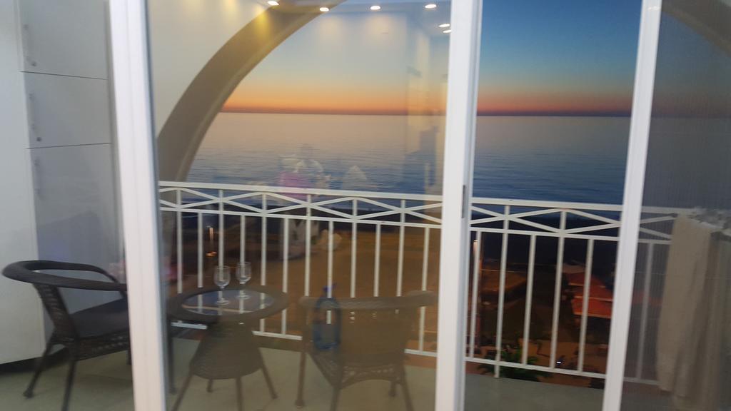 Apartment Magnolia Seaside บาทูมิ ภายนอก รูปภาพ